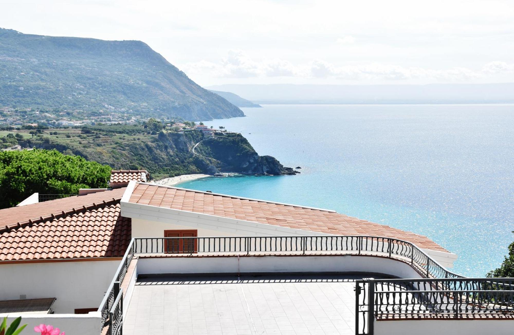 Calabria Beach Villa'S Capo Vaticano Buitenkant foto
